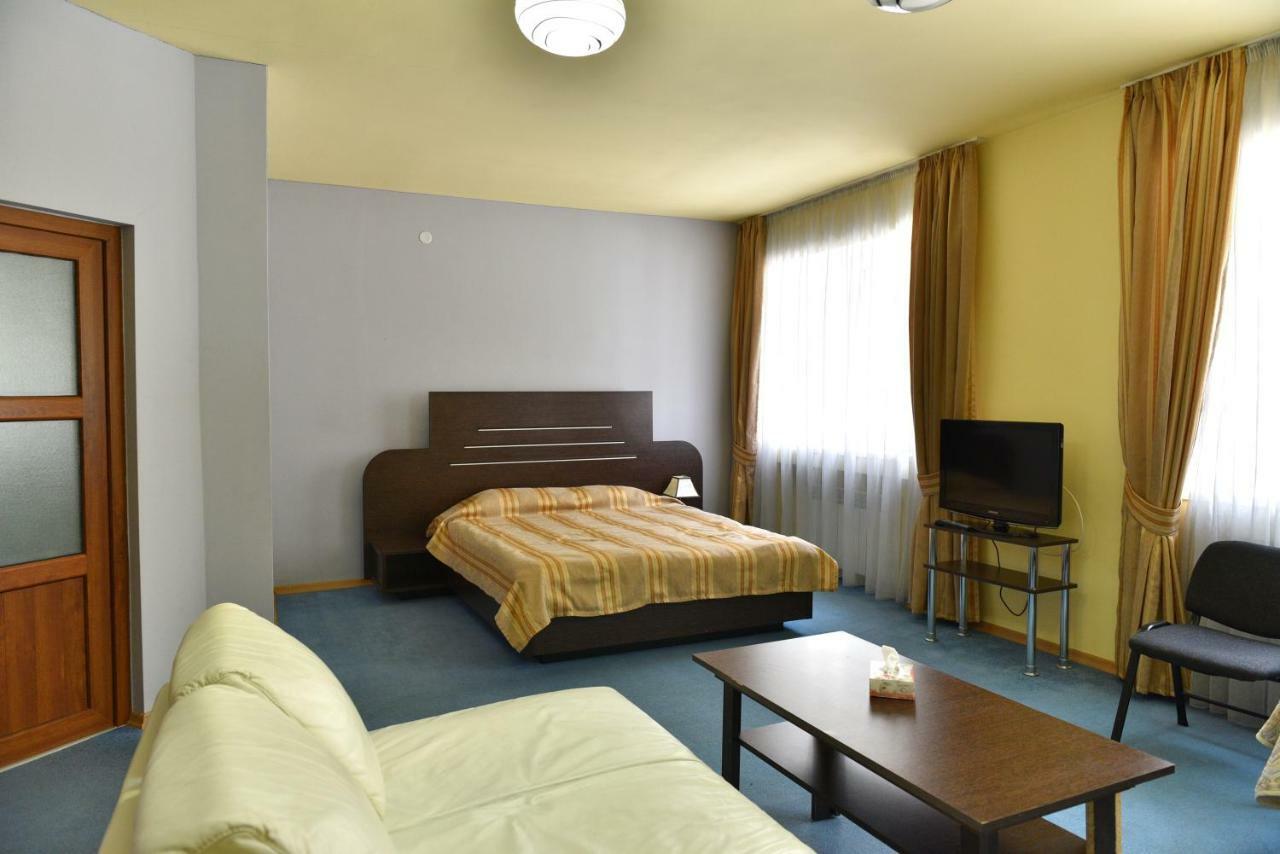 Greenwood Hotel 迪利然 外观 照片